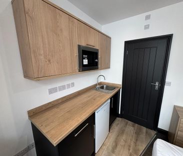 1 bedroom flat to rent - Photo 2