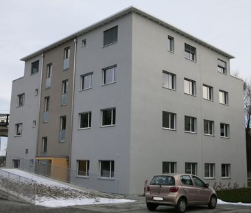 2.5 Zimmer, 77 m², 2. Stock - Photo 1