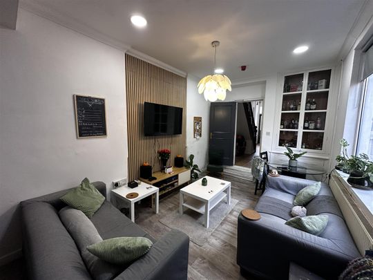 Mackintosh Place, Cardiff - Photo 1