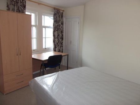 3 bedroom townhouse to rent - Photo 2