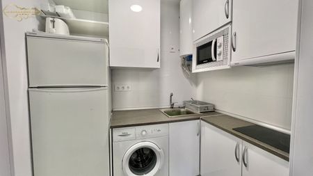 Apartamento de alquiler en Carretas, 9, Centro - Photo 3
