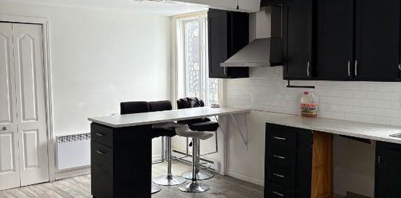 Appartement 41/2 2 chambres 1 salle de bain - Photo 2