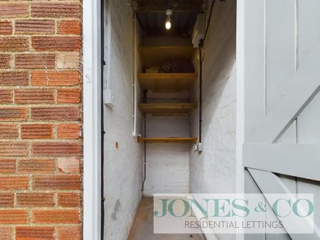 3 bedroom semi-detached house to rent - Photo 5