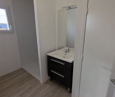 Location Appartement 3 pièces 68m² DOMPIERRE SUR MER 17139 - Photo 3
