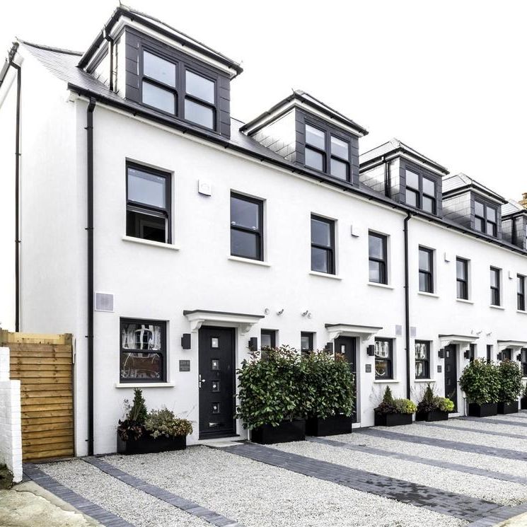 4 bedroom terraced house to rent - Photo 1