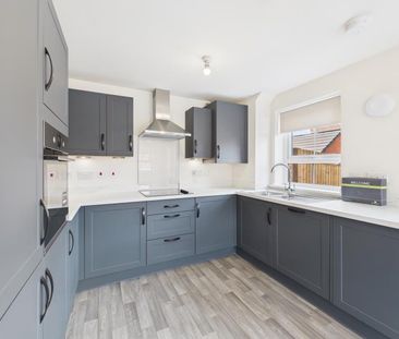 Sniggs Field Avenue, Winnycroft, Gloucester - Photo 1