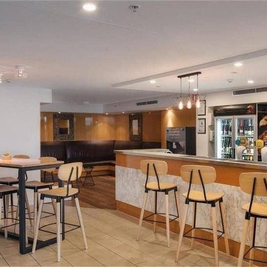 SHORT TERM ACCOMMODATION PELICAN WATERS CALOUNDRA - Photo 1