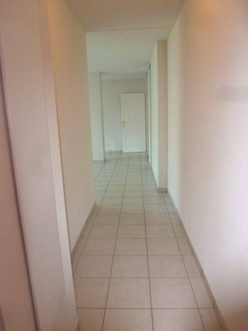 Location appartement 3 pièces 80.42 m² à Bourg-de-Péage (26300) - Photo 2