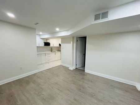 For Lease - 15 Marilake Drive, Toronto, Ontario - Photo 2