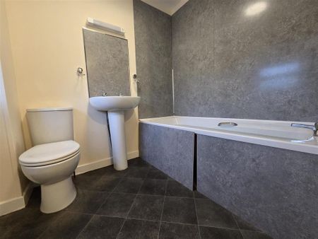 2 bedroom semi-detached house to rent - Photo 5