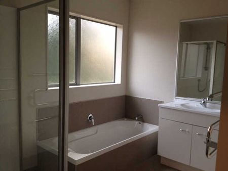 3/14B Moffat Road, Red Beach - Photo 2