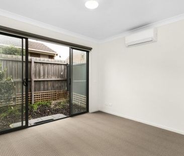 8C Schofield Street, Essendon. - Photo 4