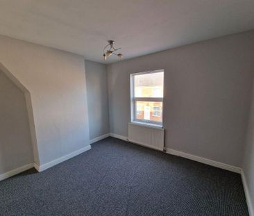 2 bedroom semi-detached house to rent - Photo 1