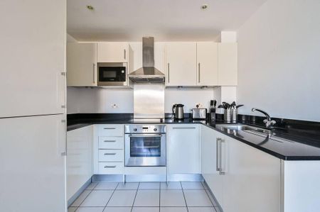 1 bedroom flat to rent - Photo 5
