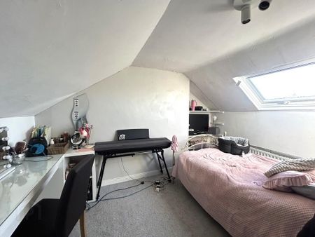 35 Trevor Street, Holywood, BT18 9NA - Photo 4