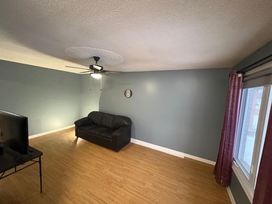 For Lease - 34 Glenroy Road, London South, Ontario - Photo 1