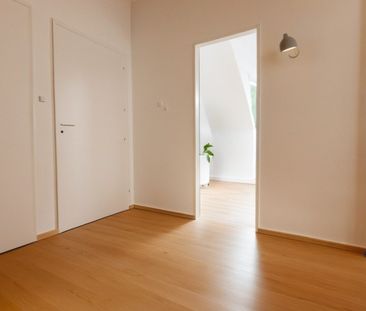 Schöne Dachwohnung in der schönsten Altstadt Gasse Nürnberg´s! - Foto 1