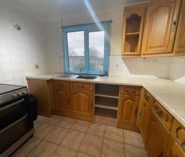 3 bedroom terraced house to rent - Photo 6