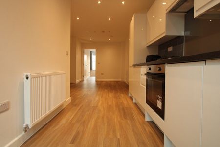 1 Bed Flat, Rye Lane, SE15 - Photo 3