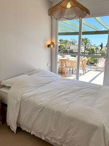 Luxury Flat for rent in Nueva Andalucia, Spain - Photo 2