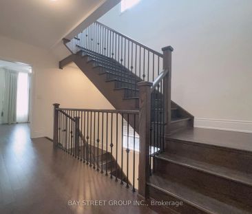 Detached Home For Lease | N9245919 - Photo 2