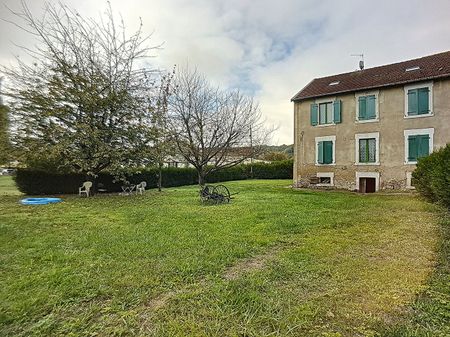 Location Appartement 3 pièces 56m² TRONVILLE EN BARROIS 55310 - Photo 2