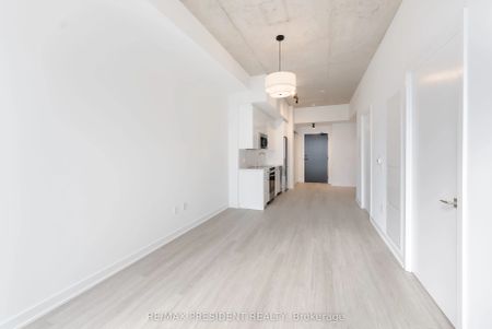 284 King Street E #803 - Photo 5