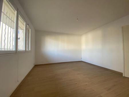 Location Appartement 2 pièces 57m² AVIGNON 84000 - Photo 4