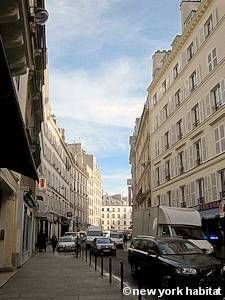 Logement à Paris, Location meublée - Photo 3