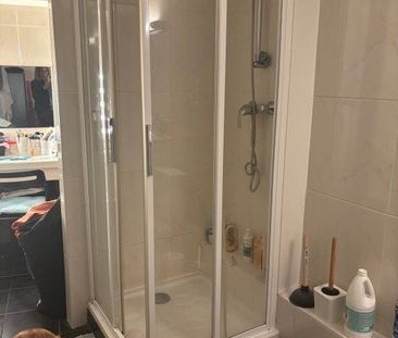 BEAU 2P AVEC PARKING - Photo 5