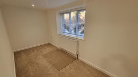 2 bedroom terraced house to rent - Photo 2