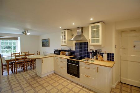 2 bedroom detached house to rent - Photo 5