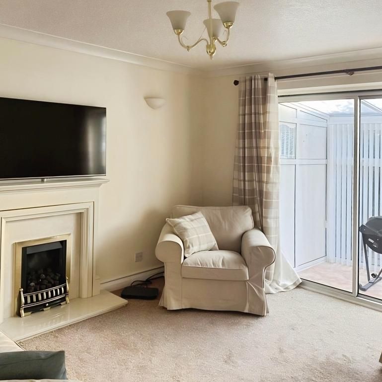 2 bedroom detached bungalow to rent - Photo 1