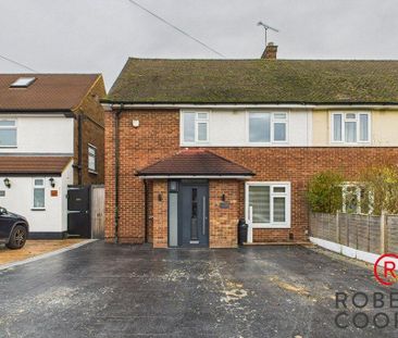 4 bedroom semi-detached house to rent - Photo 2