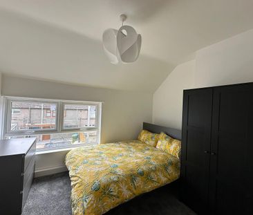 4 bedroom house of multiple occupation to rent - Photo 1