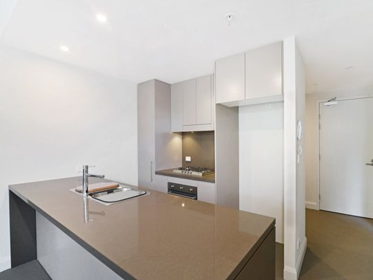 Ultra Modern Apartment in Sydney Olympic Park - Photo 1