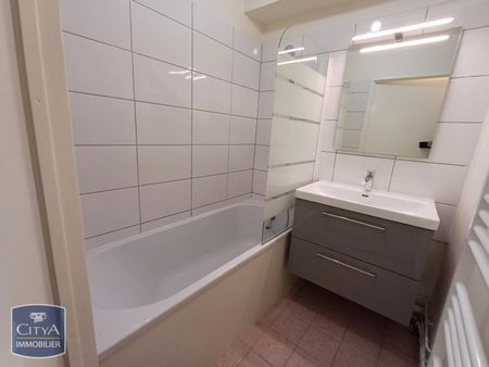 Location Appartement 2 pièces 49m² LILLE 59000 - Photo 5