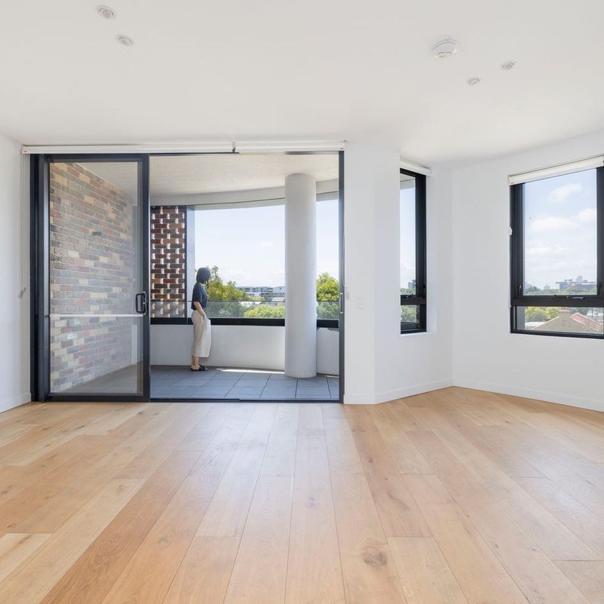 Parkside ‘Arkadia’ apartment with city views - Photo 1