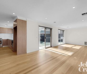 12 Barellan Close, St Albans - Photo 6