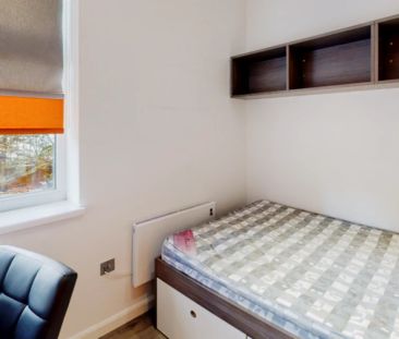 Flat 7 - 2 Bedrooms - Photo 4