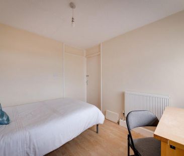 4 bedroom house to rent - Photo 6