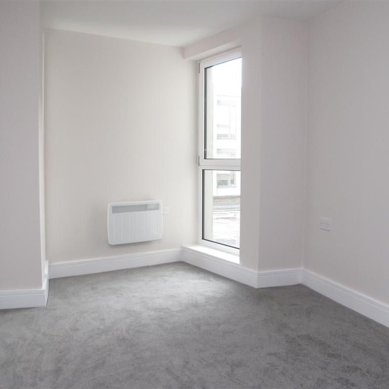 Hardwicks Square, London, SW18 4LP - Photo 1