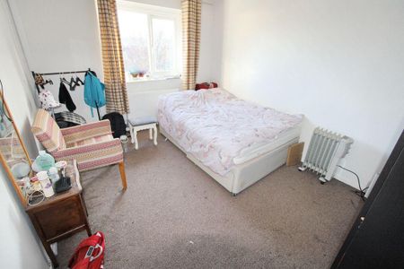 2 bed upper flat to rent in NE3 - Photo 4