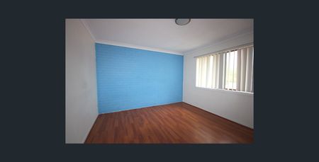 Neat and Tidy Townhouse! - Photo 4