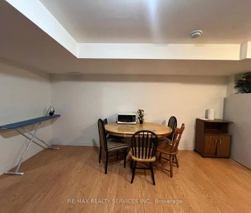 28 Mossgrove Crescent #(Basement) - Photo 1