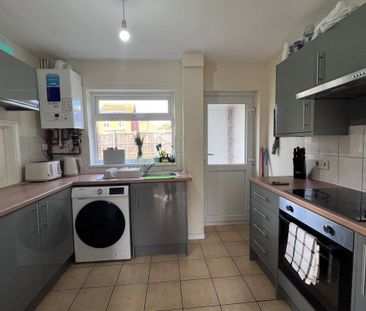 Eastfields - Photo 4