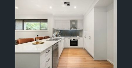 MODERN LOW-MAINTENANCE LIVING IN NAILSWORTH! - Photo 3