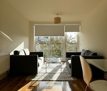 2 Bed Flat, Tarves Way, SE10 - Photo 2