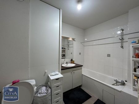 Location Appartement 2 pièces 41m² BLOIS 41000 - Photo 2