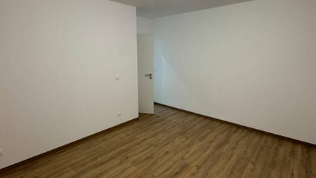 F3-RESIDENCE RECENTE - CUISINE EQUIPEE - PARKING AERIEN - Photo 2